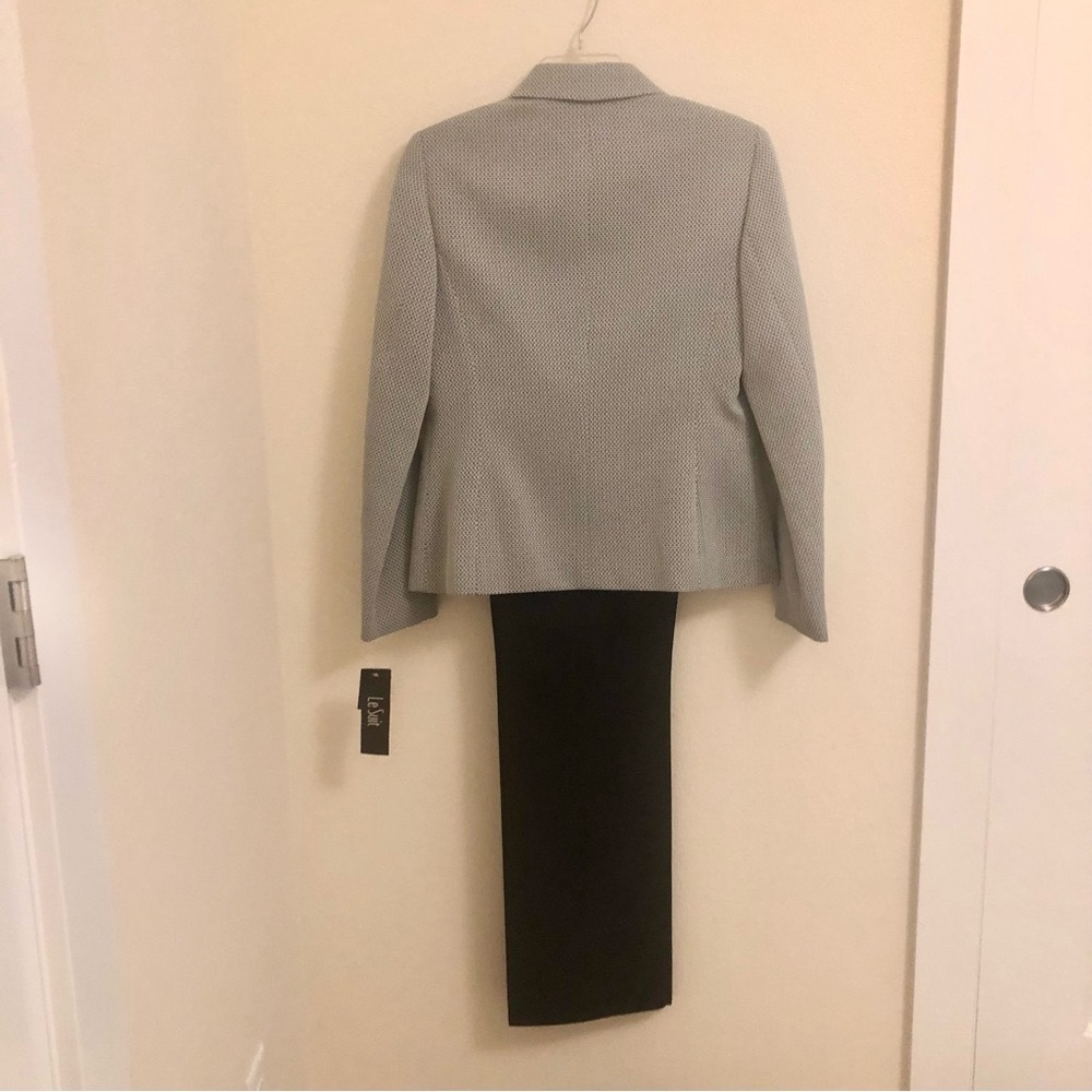 Le Suit Pant Suit 2 pc